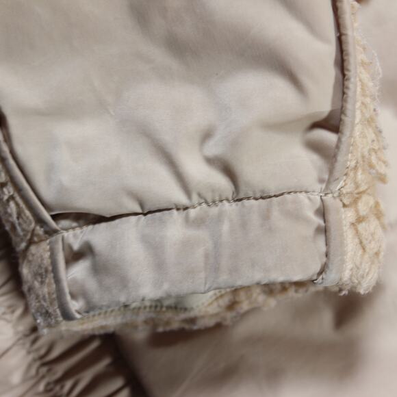 Lululemon Sherpa Hooded Puffer Jacket Size 8 Beige Cream Teddy Fleece Coat - Picture 11 of 11